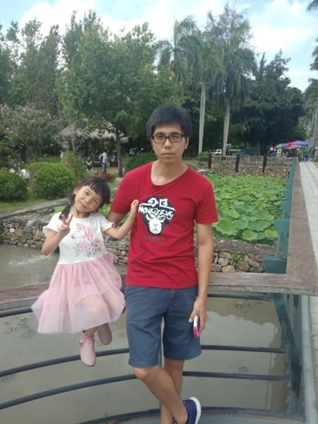 濃濃眷村味超寬大草地，想網美想親子都可以－中興新村大里霧峰簡單一日遊