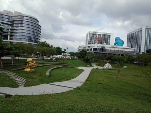 濃濃眷村味超寬大草地，想網美想親子都可以－中興新村大里霧峰簡單一日遊