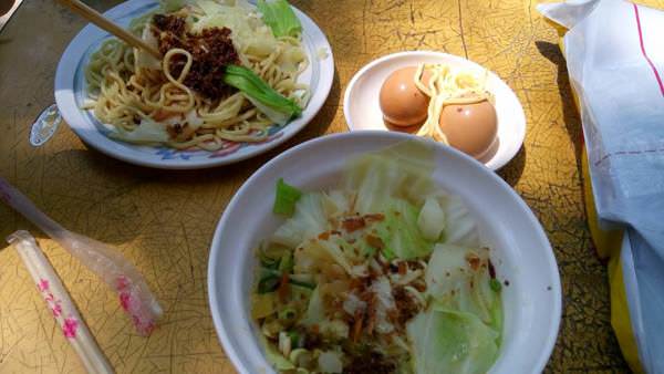 濃濃眷村味超寬大草地，想網美想親子都可以－中興新村大里霧峰簡單一日遊