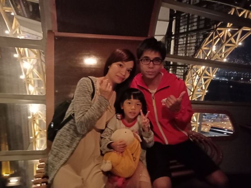 愛住飯店的人可以選澳門-2大1小澳門3天自助遊 Day1  台中機場=>澳門機場=>新豪影滙=>8字摩天輪
