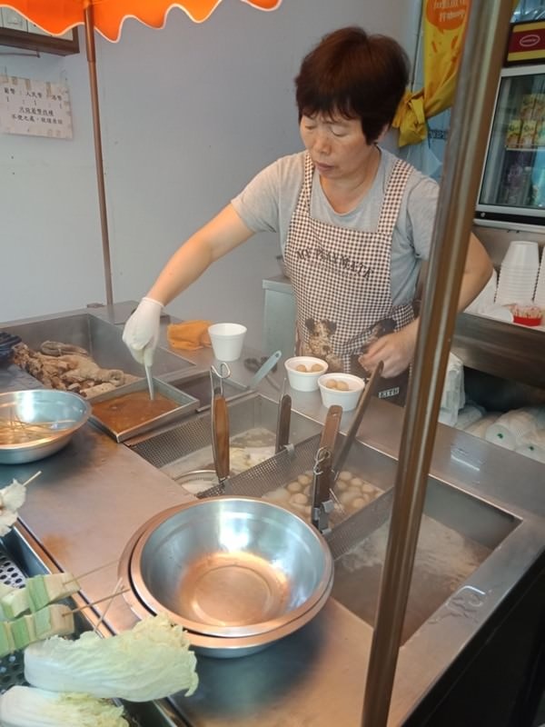 愛住飯店的人可以選澳門-Day2 大三巴週邊=>芬記燒臘=>綠野遊蹤=>威尼斯人酒店貢多拉船=>夜遊澳門