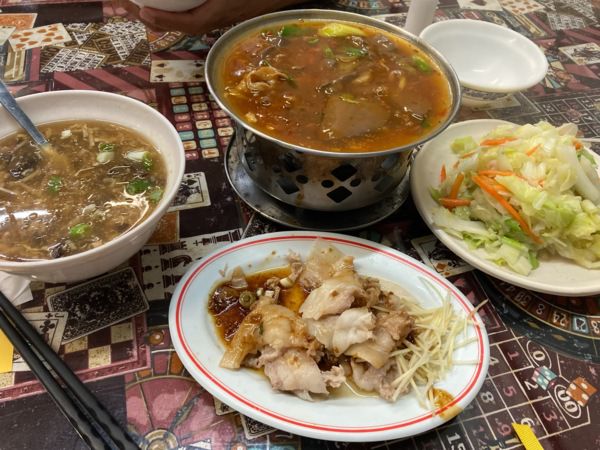 寒假來去南台灣避寒 高雄雲林劍湖山三日遊(下)-崗山之眼、田寮月世界、劍湖山世界、丹丹漢堡、入住劍湖山渡假大飯店