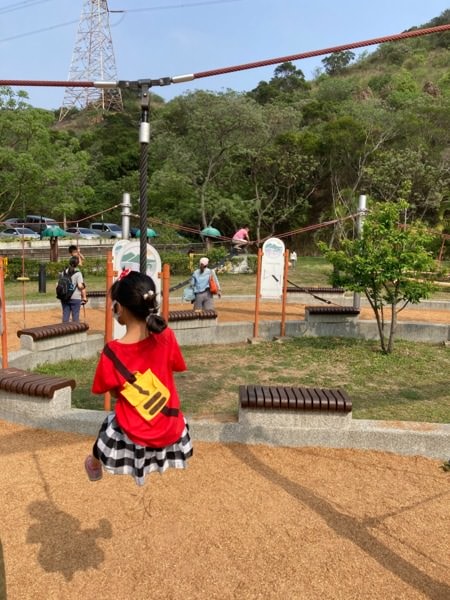 漫步清水，鰲峰山蹓小孩+國際級夕陽-高美溼地一日遊，餓了就來吃米糕。