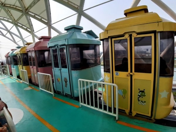 清明連假怕塞車一路向北-台北基隆北海岸三日遊(上)-兒童新樂園、海神熱炒、入住台北福華大飯店-公設、房間介紹