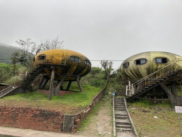 清明連假一路向北-台北基隆北海岸三日遊(下)-幽浮船、情人海灘、野柳、正濱漁港、阿根納造船廠、薆悅酒店野柳館