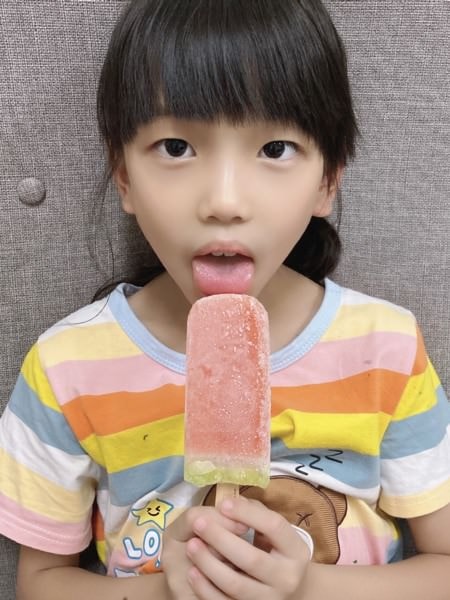 【奇花異果ICE POP】冰棒界的愛馬仕，網路超夯鮮果冰棒。消暑最佳宅配美食，眼福口福一次滿足。