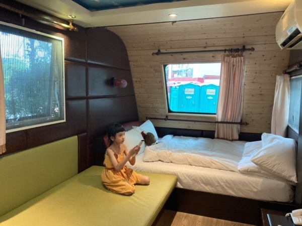 微解封後第一次出門過夜旅行之露營車初體驗-嘉義詩情花園渡假村、zerozero拆車夢工場、獨角仙農場、老楊方程式