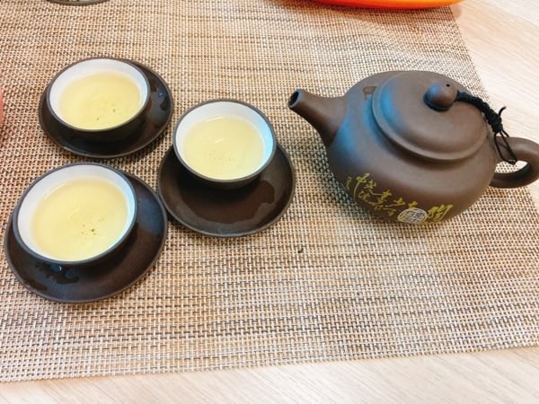 宅配台灣茶伴手禮推薦【三泰行】-讓你喝一杯有溫度的好茶，品味恬淡慢活的人生。