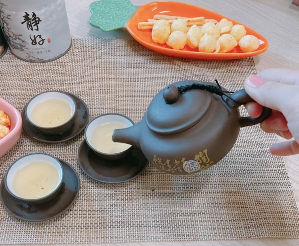 宅配台灣茶伴手禮推薦【三泰行】-讓你喝一杯有溫度的好茶，品味恬淡慢活的人生。