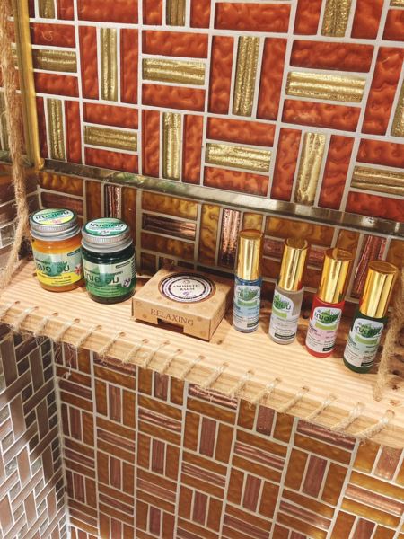 【泰國Cher-aim】萬能青草膏，泰國必買伴手禮，草本配方，天然手工製作，隨身攜帶的方便小物。