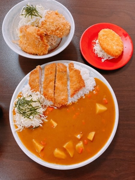 雲林斗六【厚咖哩】-讓你吃到各國特色咖哩，餐點多元，平價好吃，小資族、學生族，小家庭的最愛。