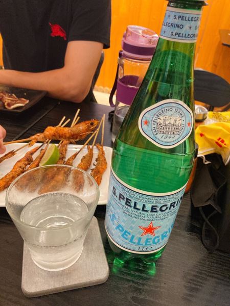 台中中區【太原串燒】-高CP值平價居酒屋，兩大一小只花800元吃超撐!豆皮必點，是我吃過為好吃的豆皮了!