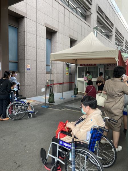 一家三口COVID-19確診解鎖，從一人確診到全家確診，經驗分享小記錄!