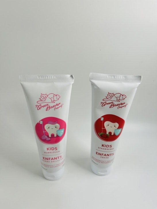 兒童純天然牙膏開箱【雪亞緹】GREEN BEAVER-來自加拿大專製兒童品牌，100%全天然兒童無氟牙膏，還有泡泡糖口味喔!