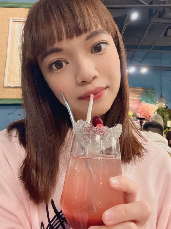 台中泰式餐廳【Thai J 泰式料理-台中大墩店】繁華鬧區中的都市森林，適合家庭聚餐、大人小孩都能拍網美照。經典/創意泰式料理，可調整辣度，還提供包場服務。