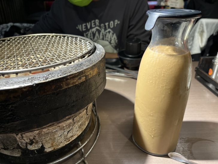 新北三重燒烤吃到飽【名炙炭火燒肉】-近三和國中捷運站，經典炭火，頂級燒肉。居酒屋風格，品嚐和牛海鮮只要659元起。