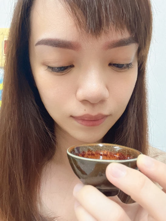 好喝自沖冷泡茶分享【龍裕國際】-豪吾茶絕冷泡，特別推薦貴妃烏龍，香氣迷人的荔枝風味。龍之薑皇養生飲，薑黃飲品推薦，一滴薑黃濃縮精華，輕鬆保養。
