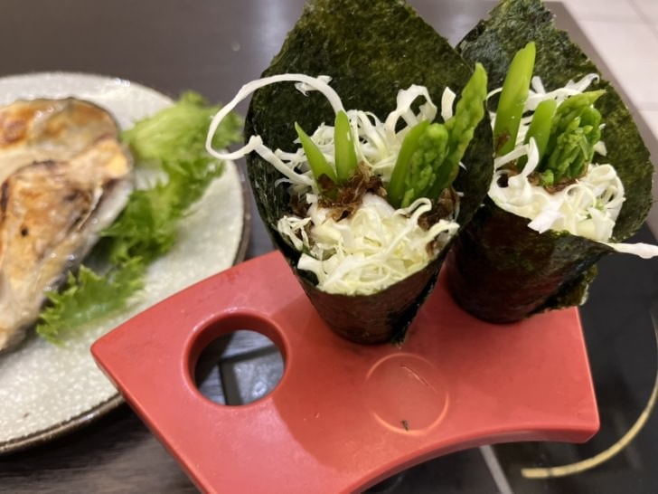 台中大里平價日本料理【築也日本料理】-價格親切選擇多元，生魚片、壽司、火鍋、串燒 、定食任你選，日常吃飯、家庭聚餐都適合。