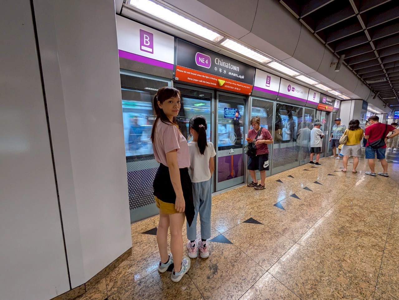 新加坡市區巡禮【阿拉伯區】【牛車水區】【小印度區】一次走訪三大區域,享受新加坡獨有的多元文化。最喜歡阿拉伯區,超級好逛。 - 第16張圖