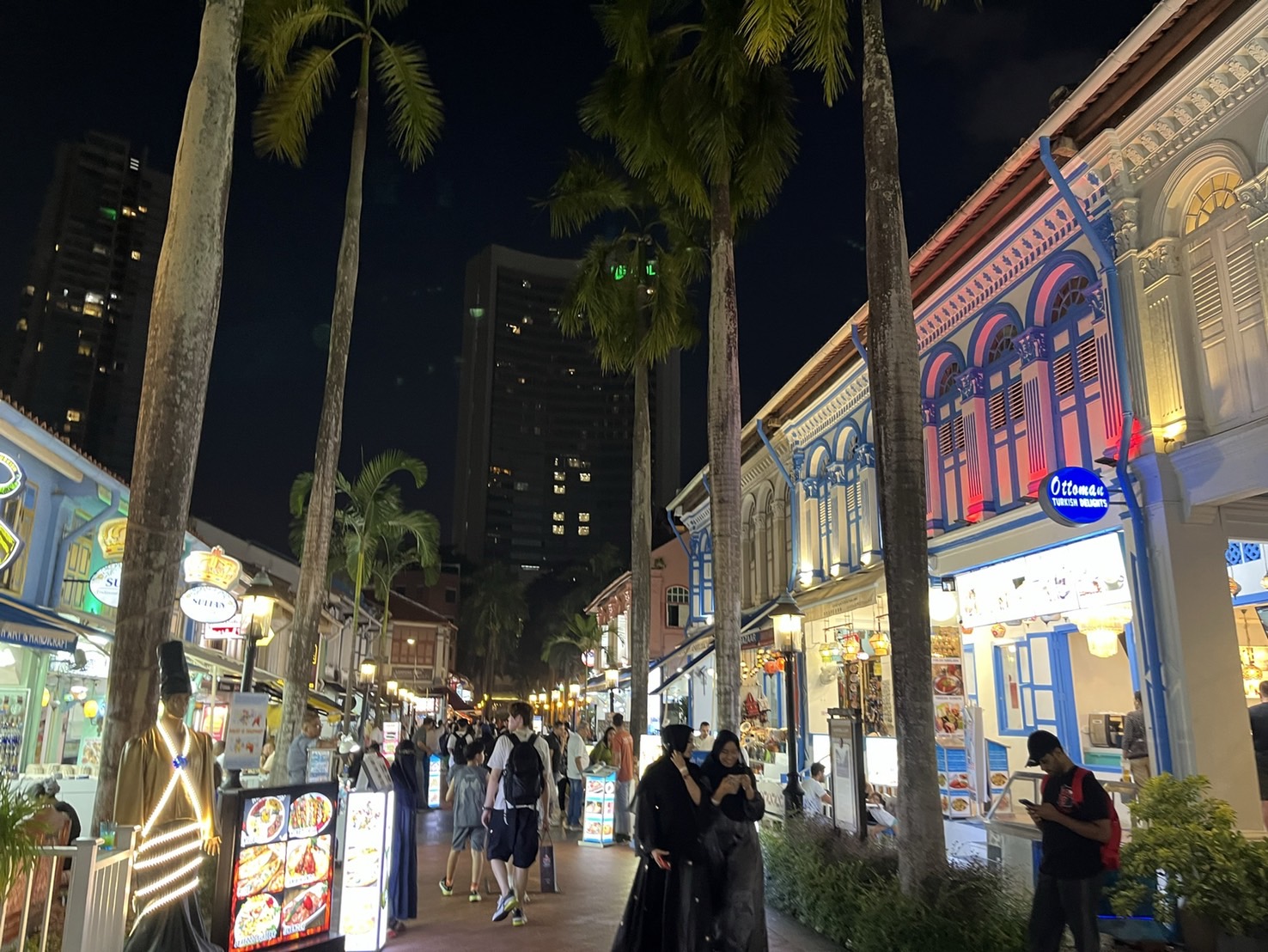 新加坡市區巡禮【阿拉伯區】【牛車水區】【小印度區】一次走訪三大區域,享受新加坡獨有的多元文化。最喜歡阿拉伯區,超級好逛。 - 第7張圖