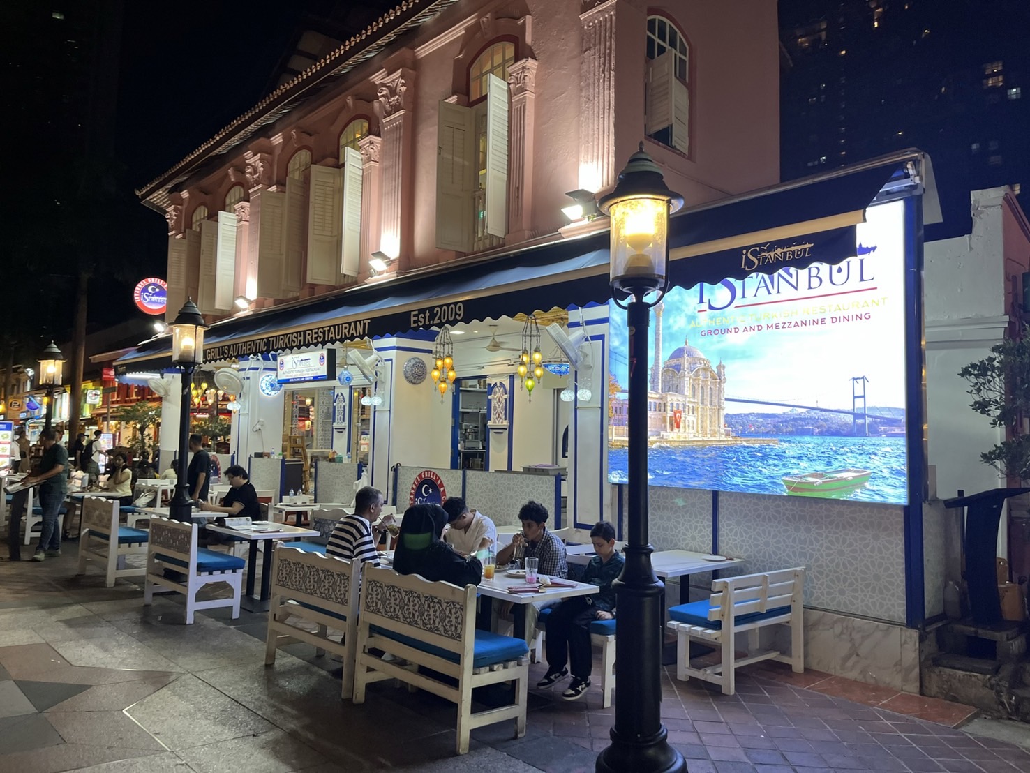 新加坡市區巡禮【阿拉伯區】【牛車水區】【小印度區】一次走訪三大區域,享受新加坡獨有的多元文化。最喜歡阿拉伯區,超級好逛。 - 第6張圖