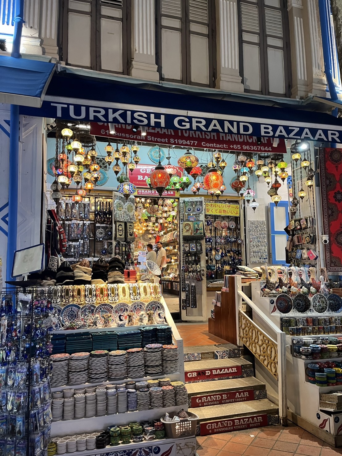 新加坡市區巡禮【阿拉伯區】【牛車水區】【小印度區】一次走訪三大區域,享受新加坡獨有的多元文化。最喜歡阿拉伯區,超級好逛。 - 第11張圖