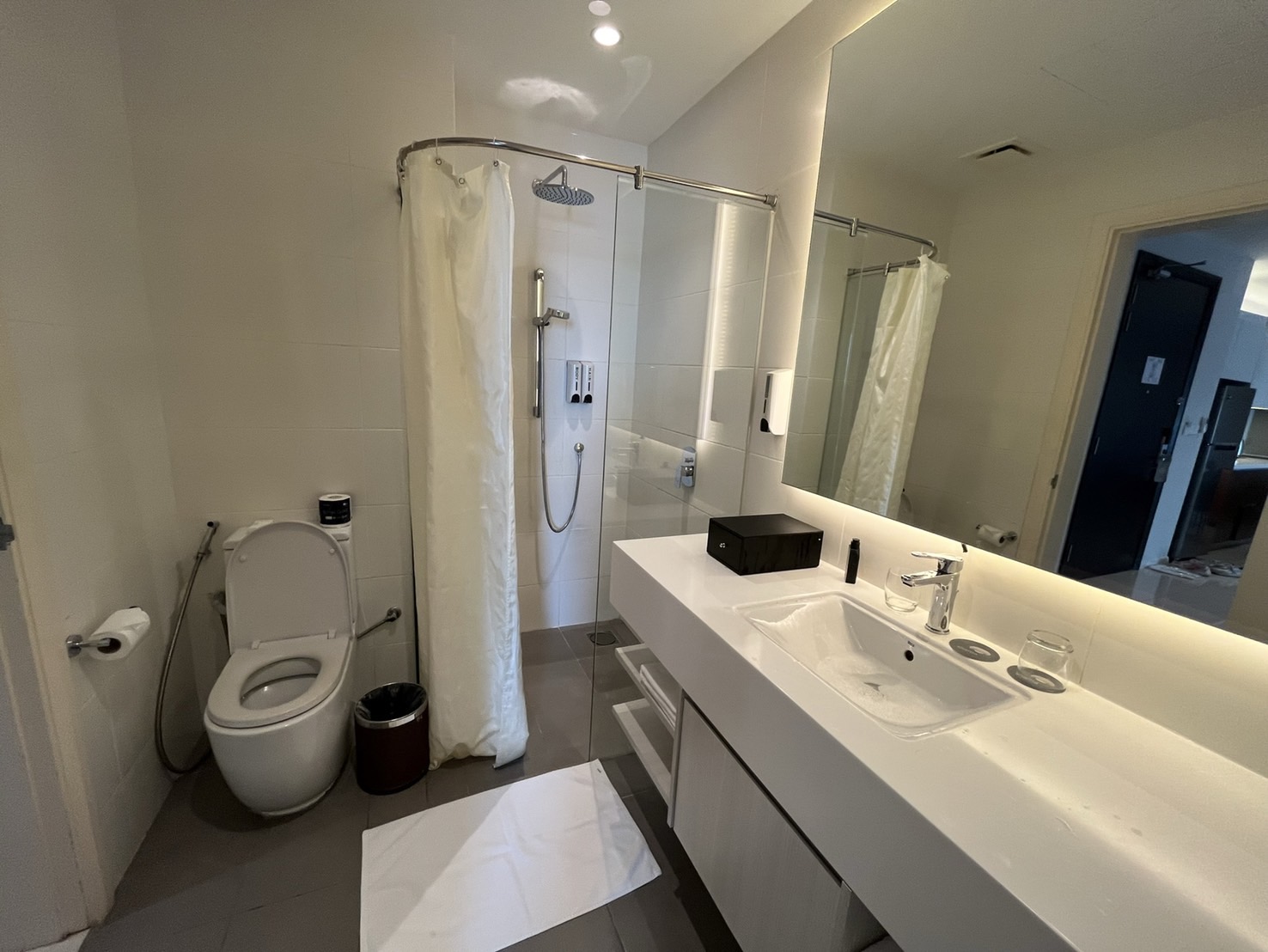 馬來西亞新山旅遊【莎瑪蘇阿薩納新山】Shama Suasana Johor Bahru-公寓式套房酒店,位於新山市中心,鄰近新山中央車站、JBCC購物廣場。新加坡<=>馬來西亞包車直達,免下車通關好方便。 - 第17張圖