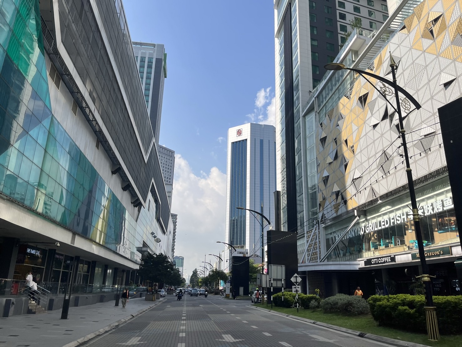 馬來西亞新山旅遊【莎瑪蘇阿薩納新山】Shama Suasana Johor Bahru-公寓式套房酒店,位於新山市中心,鄰近新山中央車站、JBCC購物廣場。新加坡<=>馬來西亞包車直達,免下車通關好方便。 - 第3張圖