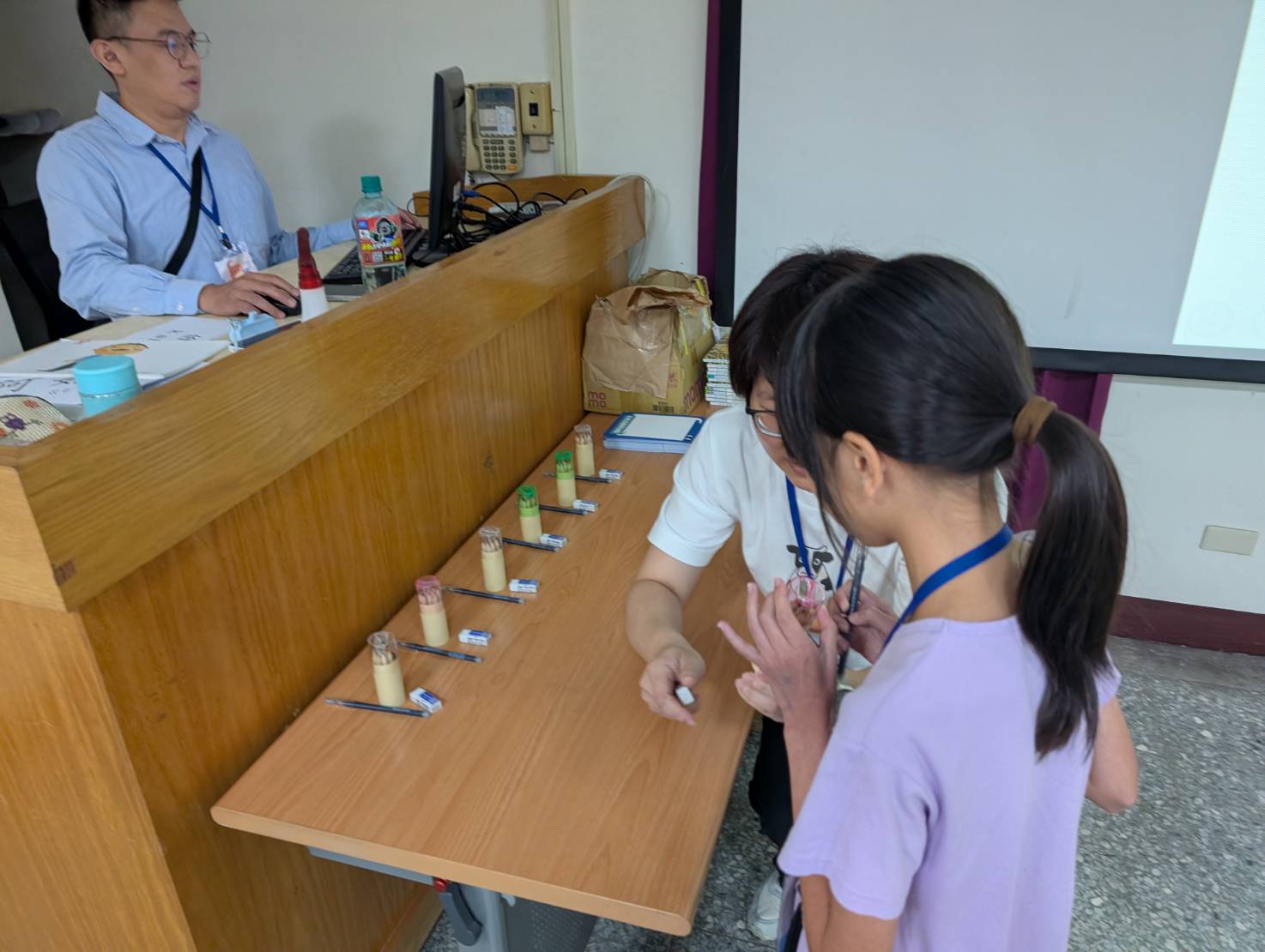 2025台語主流化親子營隊【做伙講台語】台語禮貌力:小小交流使者,臺中市圖書館主辦的活動。沉浸式台語體驗,親子互動學習,讓孩子用母語說出禮貌。 - 第7張圖