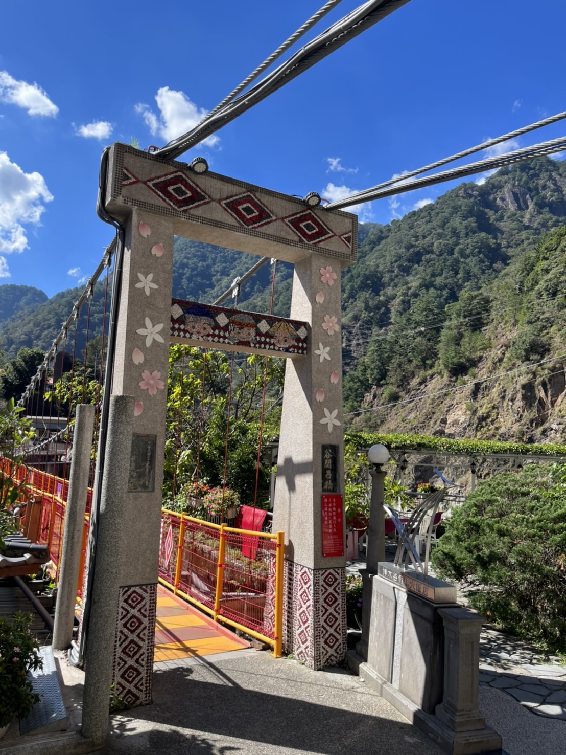 台中谷關湯屋推薦【惠來谷關溫泉會館】-中台灣最古老的溫泉,台灣十大名湯之一。峇里島風格飯店,雙人聆泉湯屋,谷關泡湯體驗。 - 第20張圖 台中谷關湯屋推薦【惠來谷關溫泉會館】-中台灣最古老的溫泉,台灣十大名湯之一。峇里島風格飯店,雙人聆泉湯屋,谷關泡湯體驗。