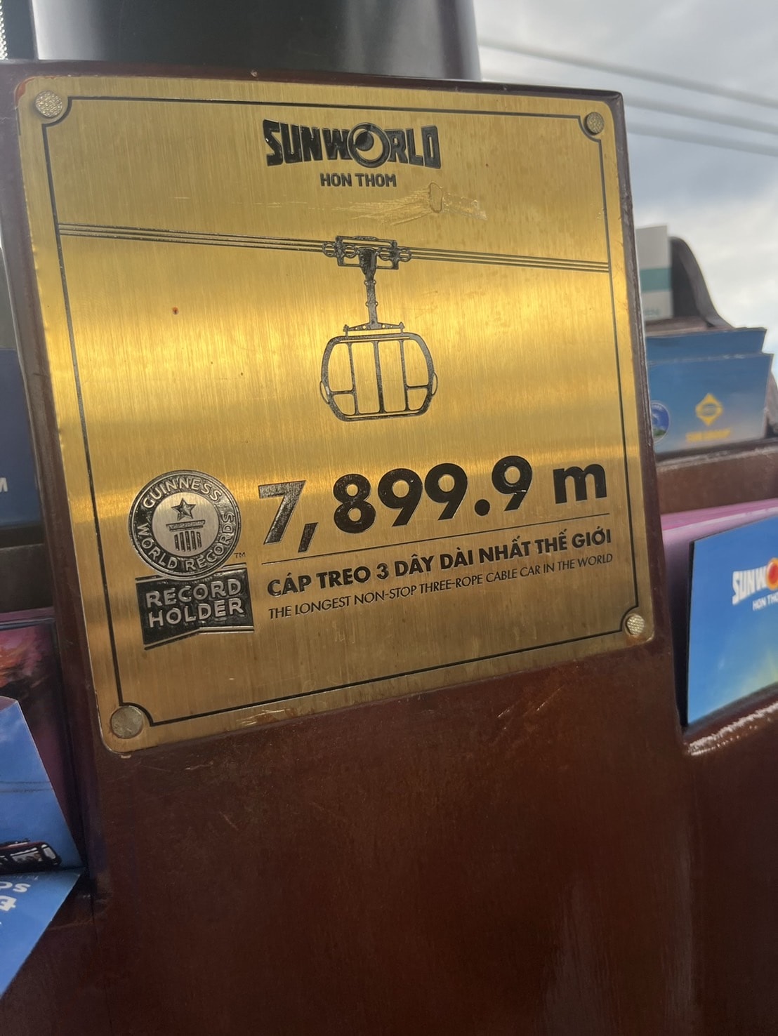 越南富國島必玩【太陽世界香島水上樂園】搭乘世界最長的跨海纜車,暢遊主題樂園。坐嘟嘟車來趟日落小鎮巡禮,親吻之橋賞夕陽。 - 第11張圖 越南富國島必玩【太陽世界香島水上樂園】搭乘世界最長的跨海纜車,暢遊主題樂園。坐嘟嘟車來趟日落小鎮巡禮,親吻之橋賞夕陽。