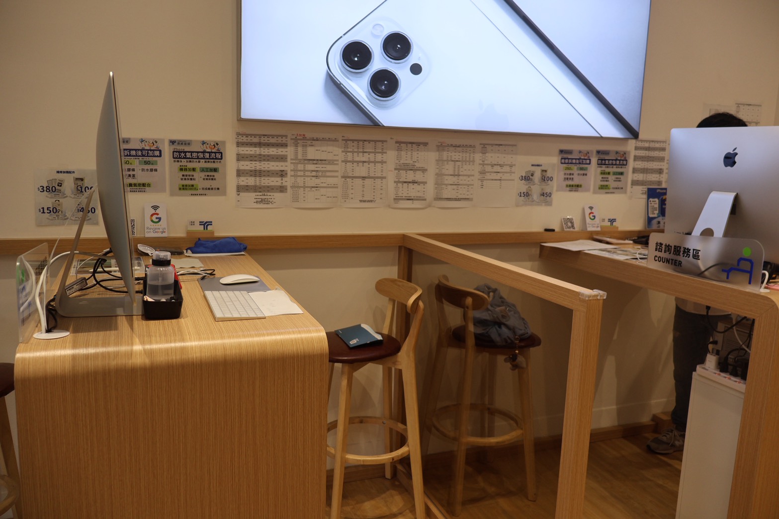 台中iPhone原廠電池推薦【鼎威維修 北屯店】快速檢測，Apple原廠電池快速更換，只要一小時!不會清除資料，還有90天維修保固。