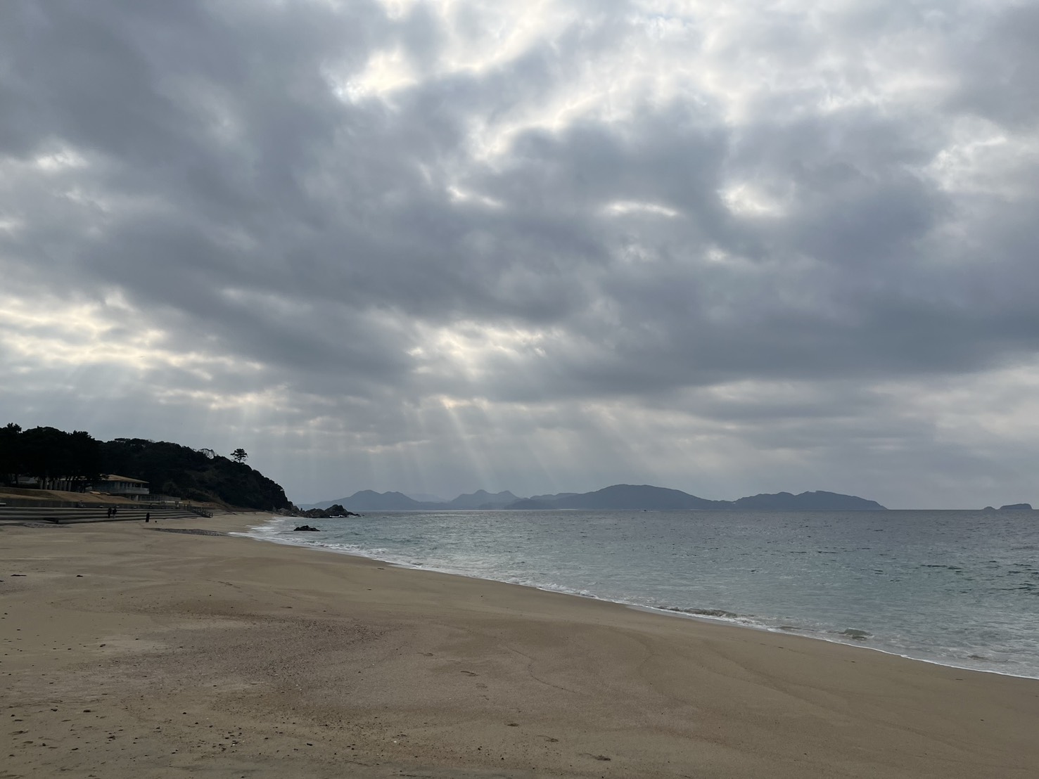 福岡自由行景點推薦【志賀島】【莒崎宮】，晚餐必吃【前田屋西中洲店牛腸鍋】。福岡一日遊行程攻略，海景、神社、美食一次滿足。