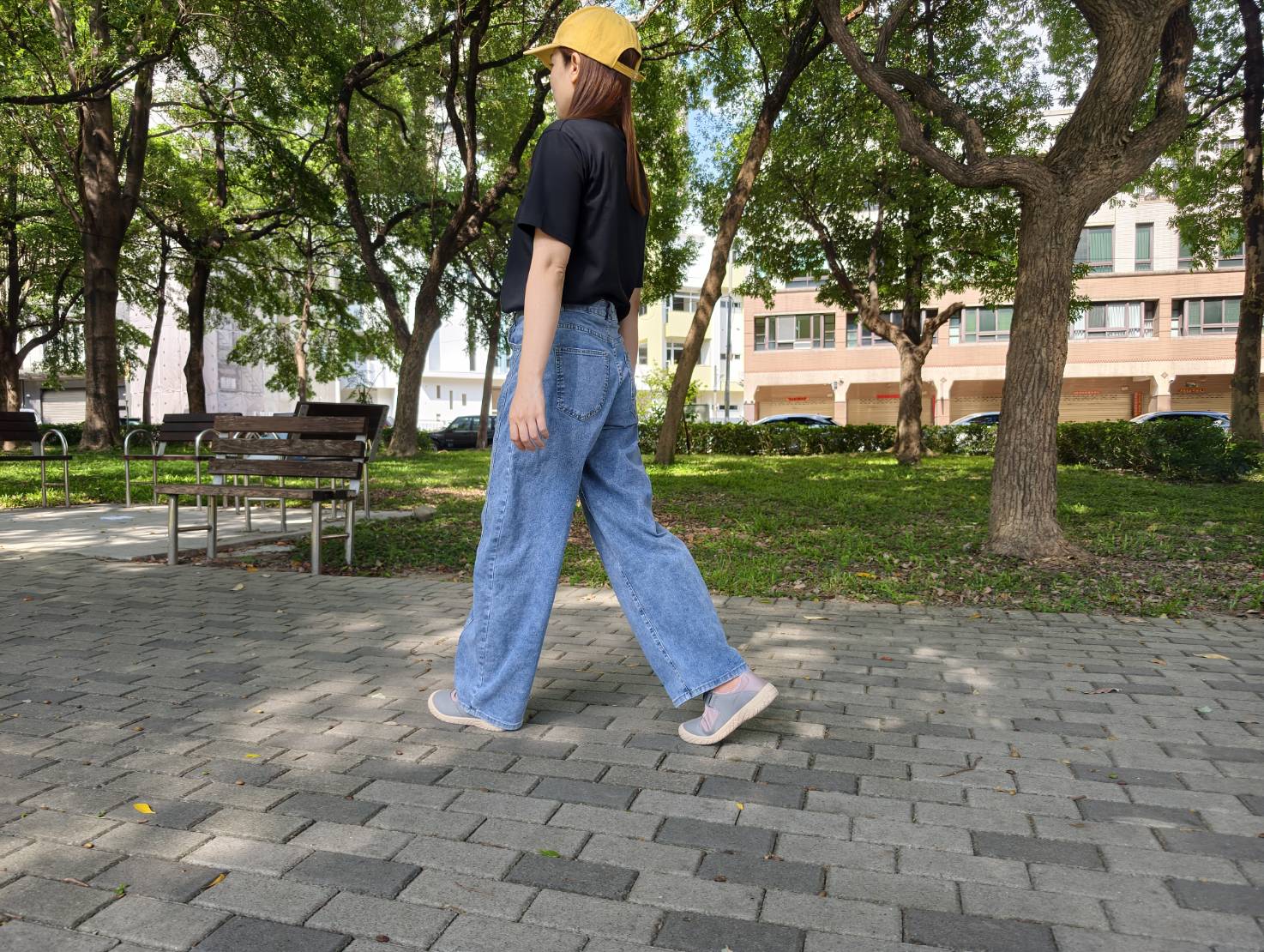 健康機能鞋推薦【Bonjour 3D步態平衡2way健康機能鞋】足型友善,久走不累腳。送長輩、自己穿,舒適與機能兼具的日常健走鞋推薦。 - 第1張圖 健康機能鞋推薦【Bonjour 3D步態平衡2way健康機能鞋】足型友善,久走不累腳。送長輩、自己穿,舒適與機能兼具的日常健走鞋推薦。
