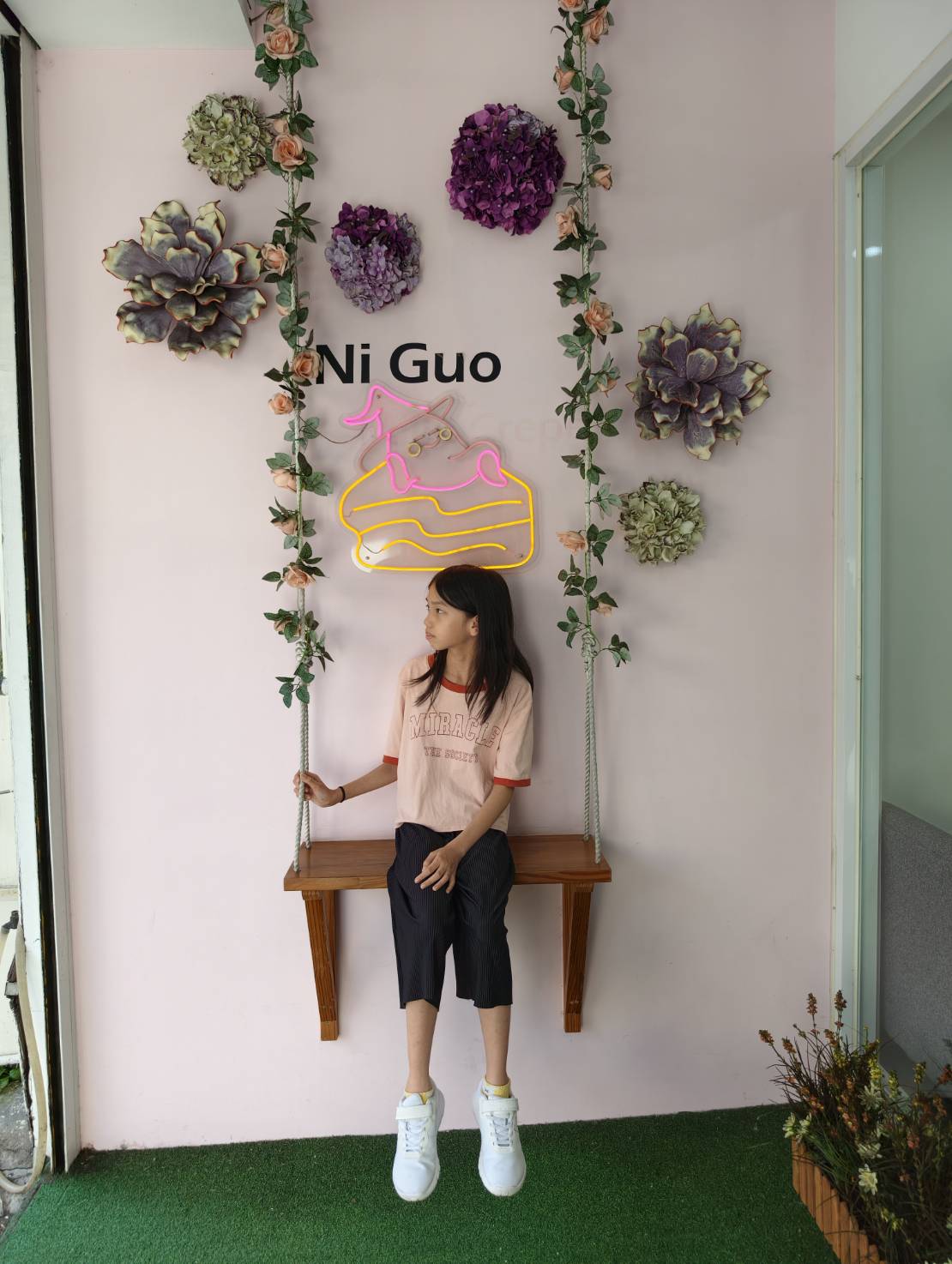 台中千層蛋糕推薦【2度C Ni Guo 逢甲店】-逢甲夜市的特色蛋糕,西屯人氣甜點,35層手工千層蛋糕,天然食材甜而不膩。生日蛋糕、節慶蛋糕好選擇。 - 第4張圖 台中千層蛋糕推薦【2度C Ni Guo 逢甲店】-逢甲夜市的特色蛋糕,西屯人氣甜點,35層手工千層蛋糕,天然食材甜而不膩。生日蛋糕、節慶蛋糕好選擇。