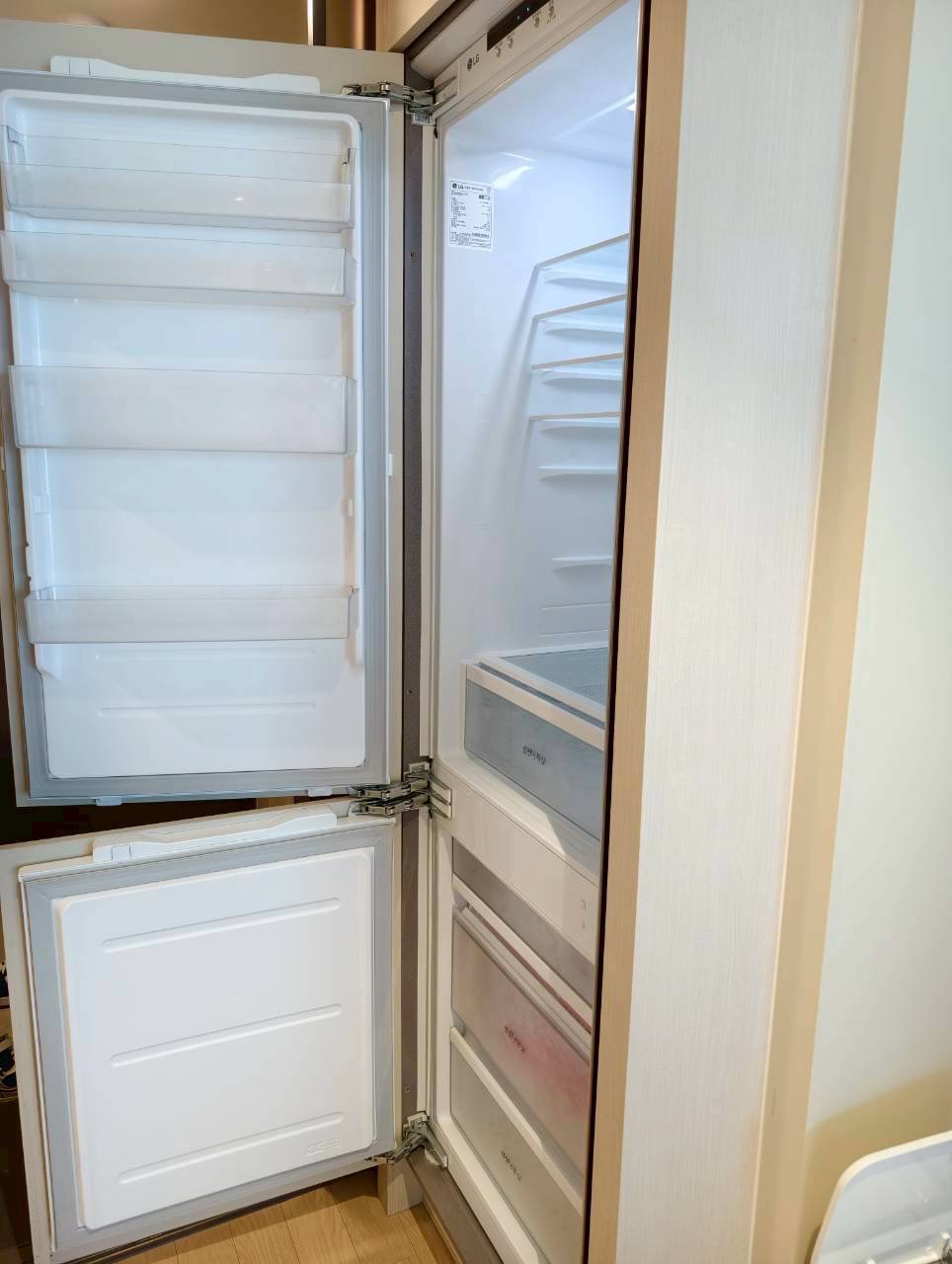 釜山廣安里住宿推薦【廣安KCC Switzen Harbor View Apt. Airbnb】兩房海景公寓，第一排欣賞廣安大橋夜景。絕美海景房，躺在房間就能欣賞廣安里煙火秀。