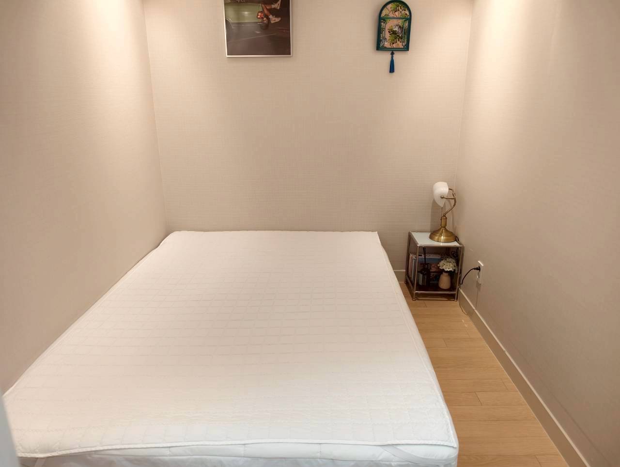 釜山廣安里住宿推薦【廣安KCC Switzen Harbor View Apt. Airbnb】兩房海景公寓，第一排欣賞廣安大橋夜景。絕美海景房，躺在房間就能欣賞廣安里煙火秀。