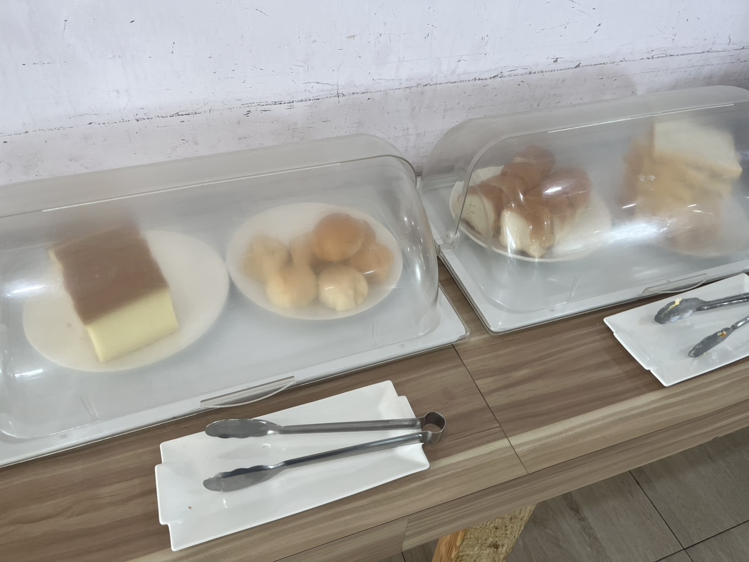 屏東枋山住宿【茉莉灣海景渡假酒店】近墾丁的親子渡假飯店推薦，設有緊鄰海邊的游泳池，間間都是海景房。適合放空、看海的屏東渡假飯店。