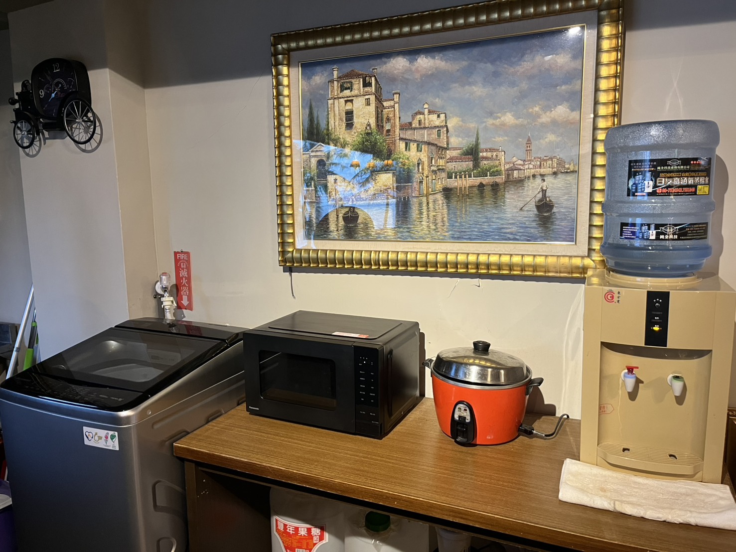 屏東枋山住宿【茉莉灣海景渡假酒店】近墾丁的親子渡假飯店推薦，設有緊鄰海邊的游泳池，間間都是海景房。適合放空、看海的屏東渡假飯店。