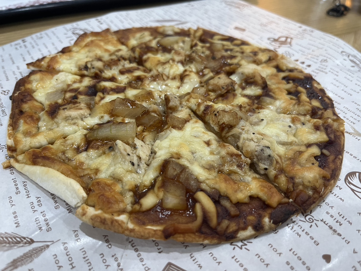 屏東枋山住宿【茉莉灣海景渡假酒店】近墾丁的親子渡假飯店推薦，設有緊鄰海邊的游泳池，間間都是海景房。適合放空、看海的屏東渡假飯店。